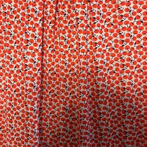 Reitmans cherry top - Picture 5 of 8